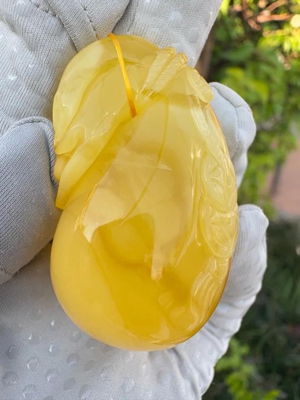 假一赔十，天然琥珀蜜蜡，蜜蜡钱袋子吊坠，编号90 多样性发