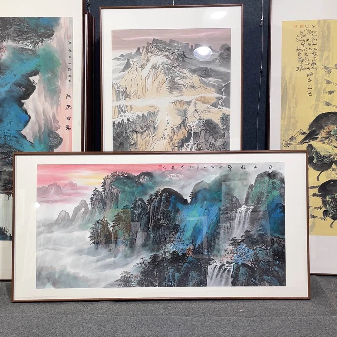 国画手绘画作品带框发