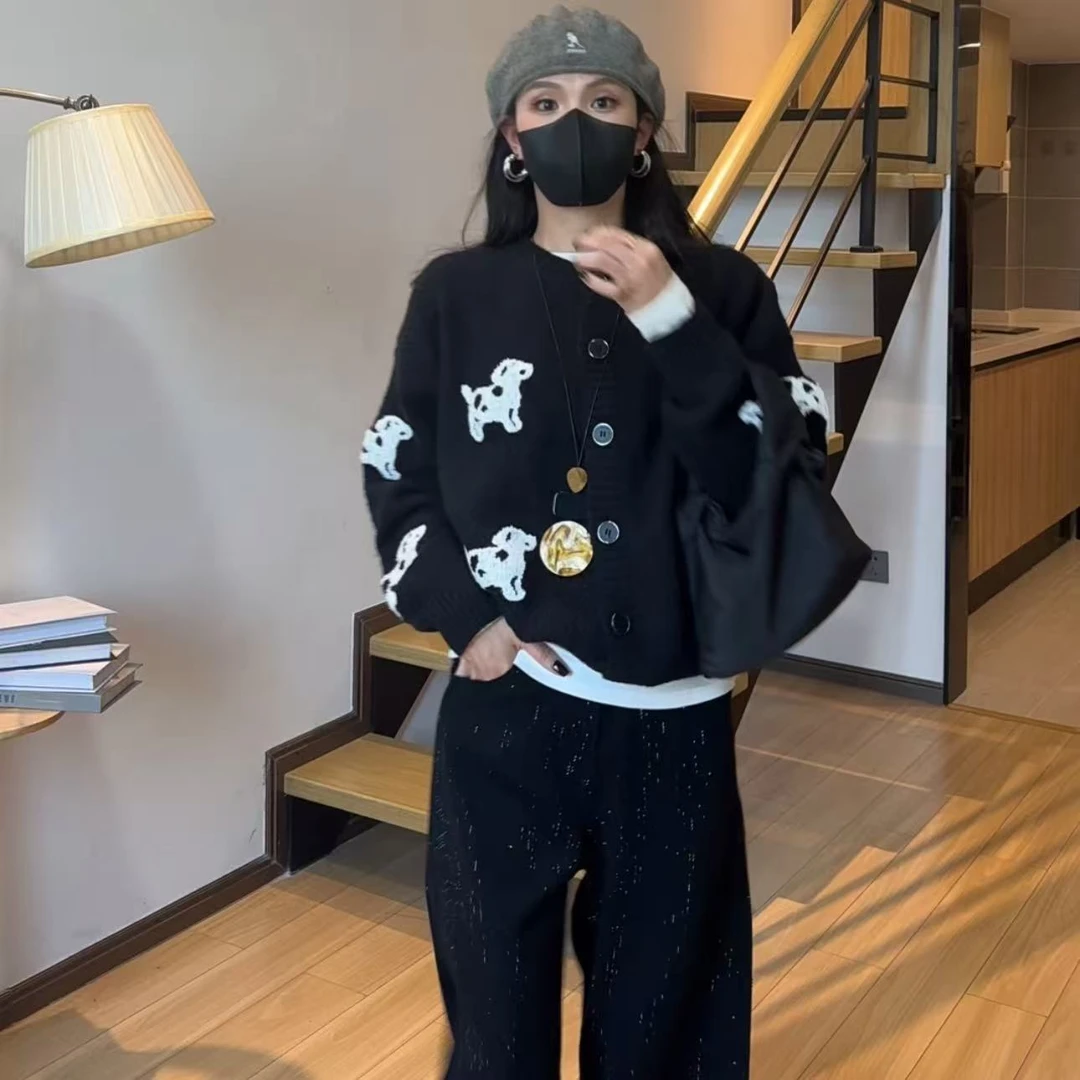 小个子初秋黑色小狗毛衣外套女厚短款宽松高级感圆领针织开衫