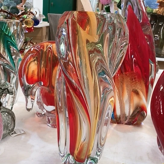 琉璃花瓶高32厘米口径6厘米