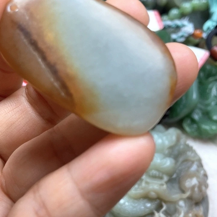 颈饰未镶嵌和田玉