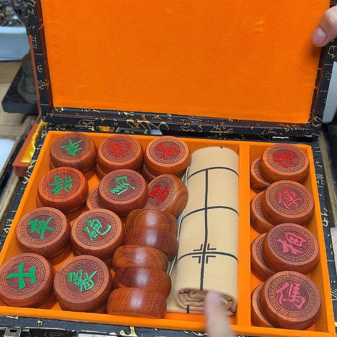 大叶紫檀（黑酸枝木类）