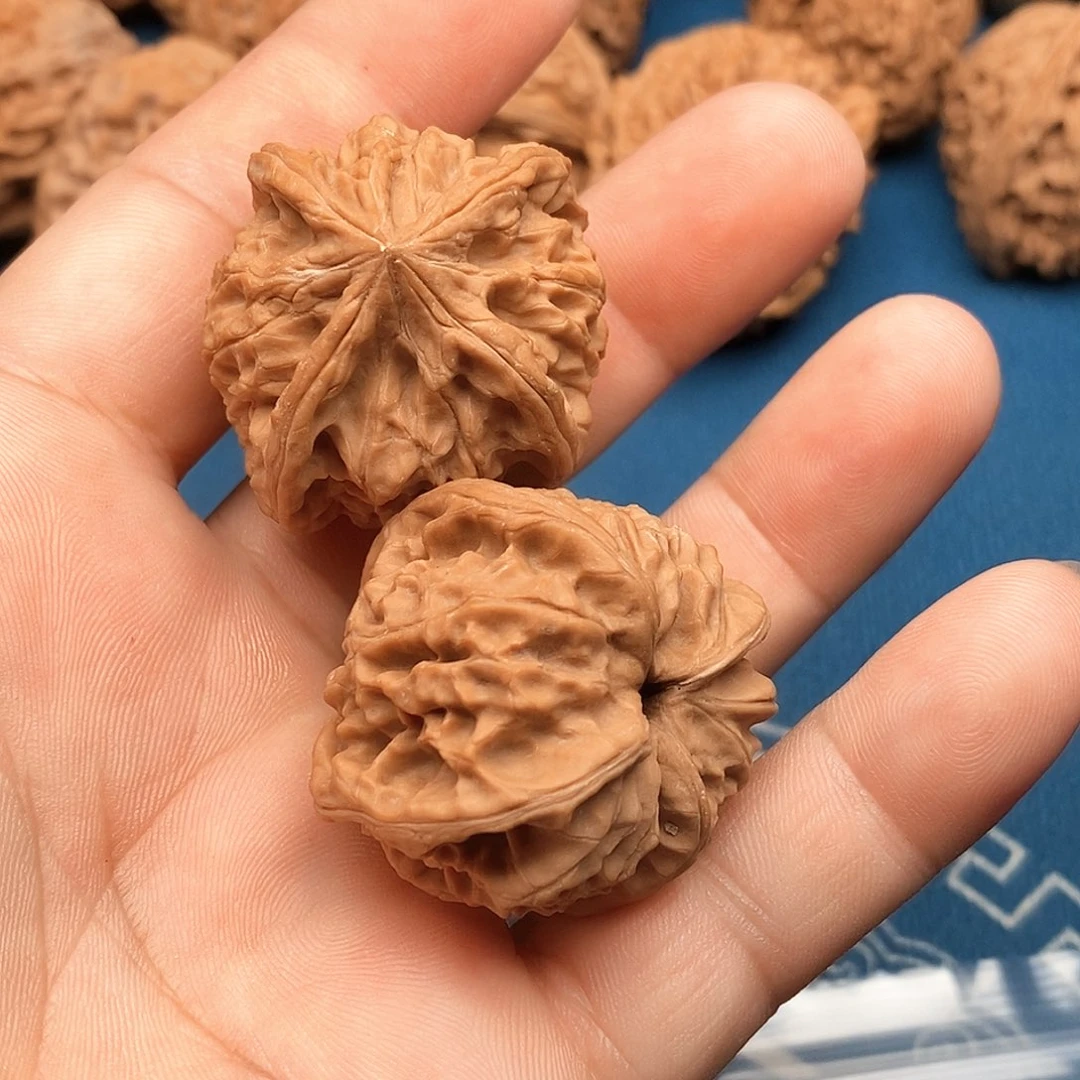 天***课桃核吊坠怎样段文玩核桃