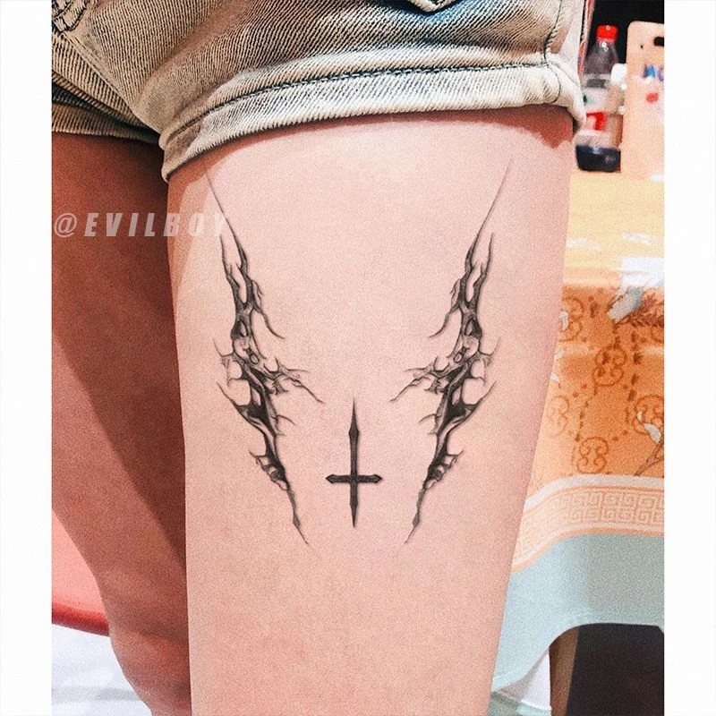 暗黑荆棘十字架草本性感纹身防水持久ins辣妹肩膀腰腹逼真刺青
