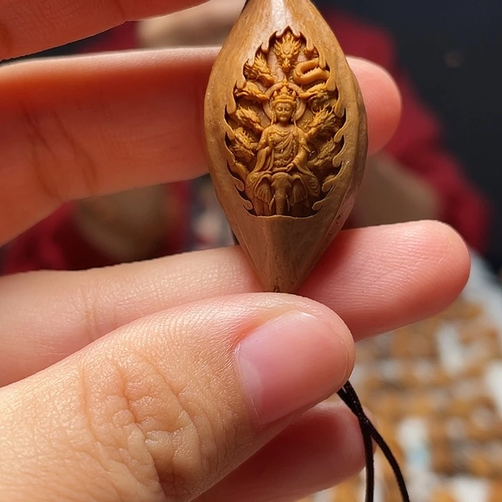 橄榄核吊坠橄榄球