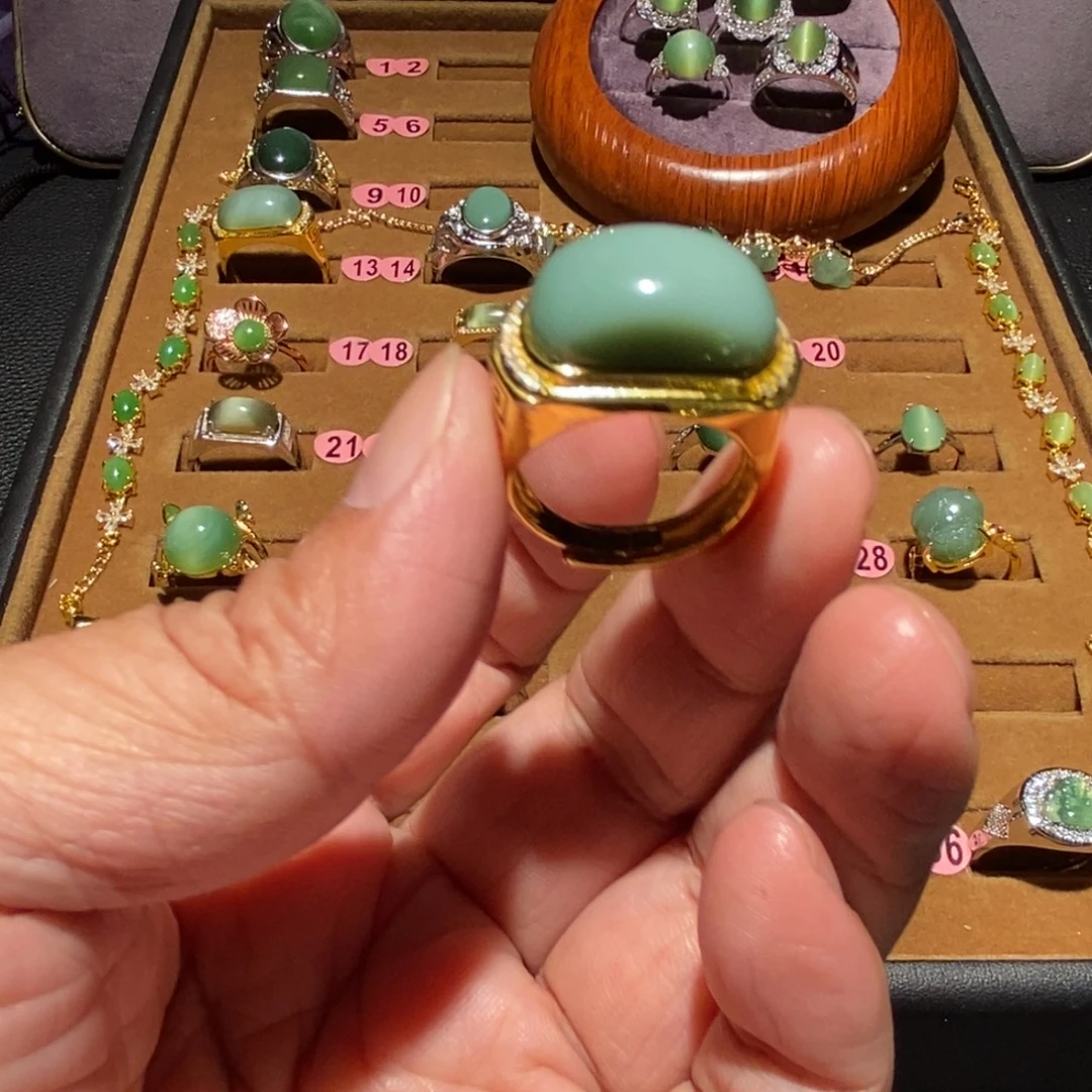 和田玉未镶嵌戒指