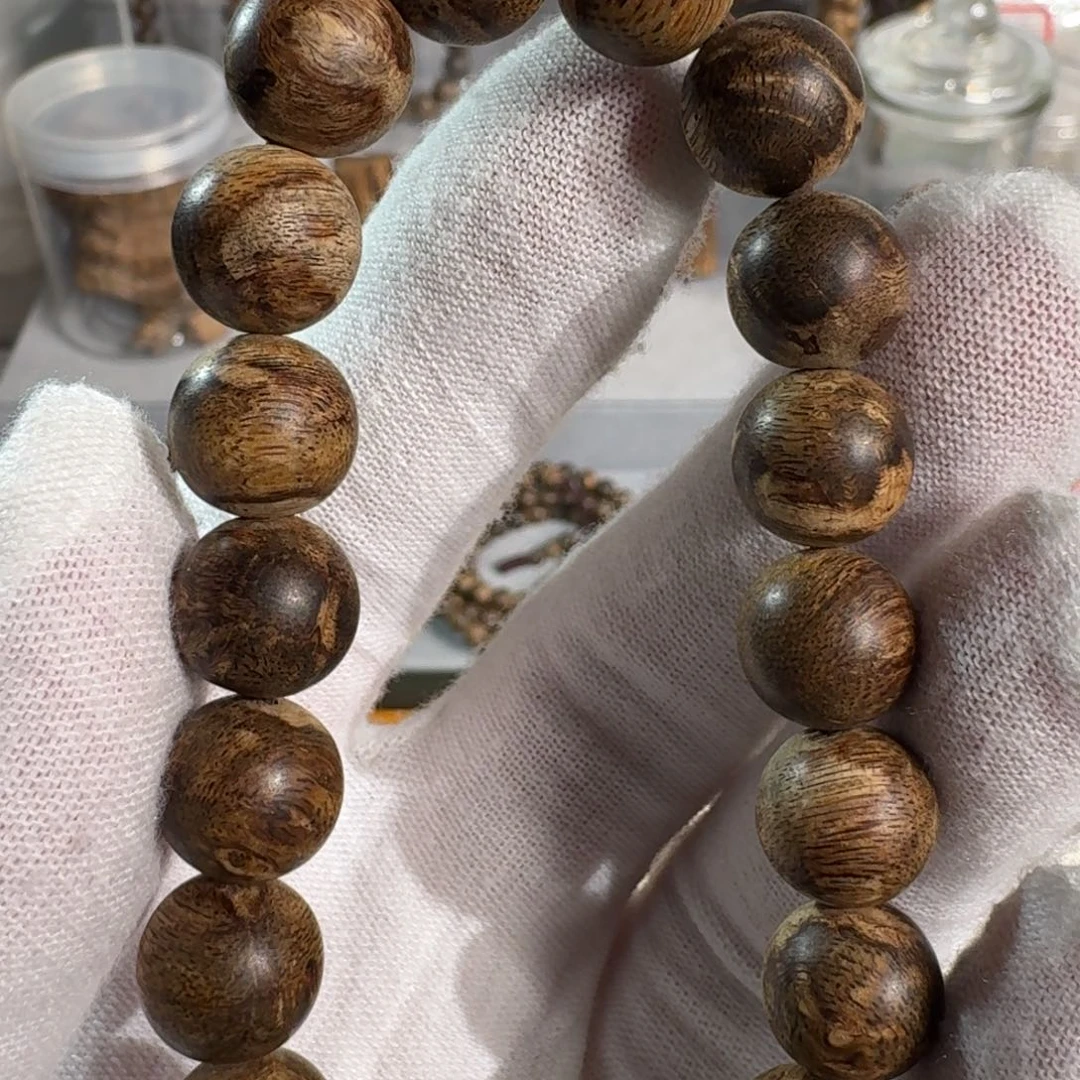 沉香沉香碎屑菩萨棋1.1九分沉12.7克