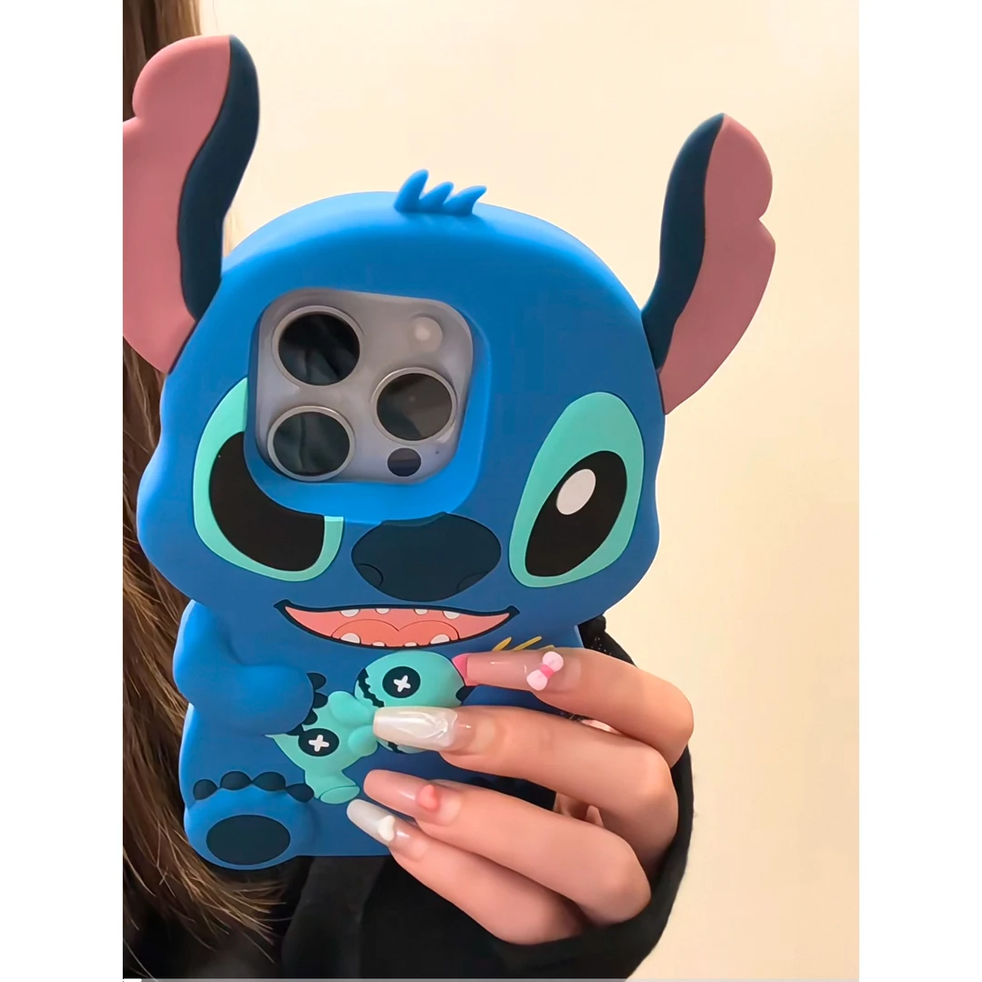 卡通可爱抱小金史迪仔适用iphone15promax苹果14手机壳16硅胶软壳
