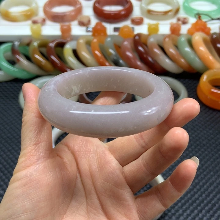 石英质玉未镶嵌手镯