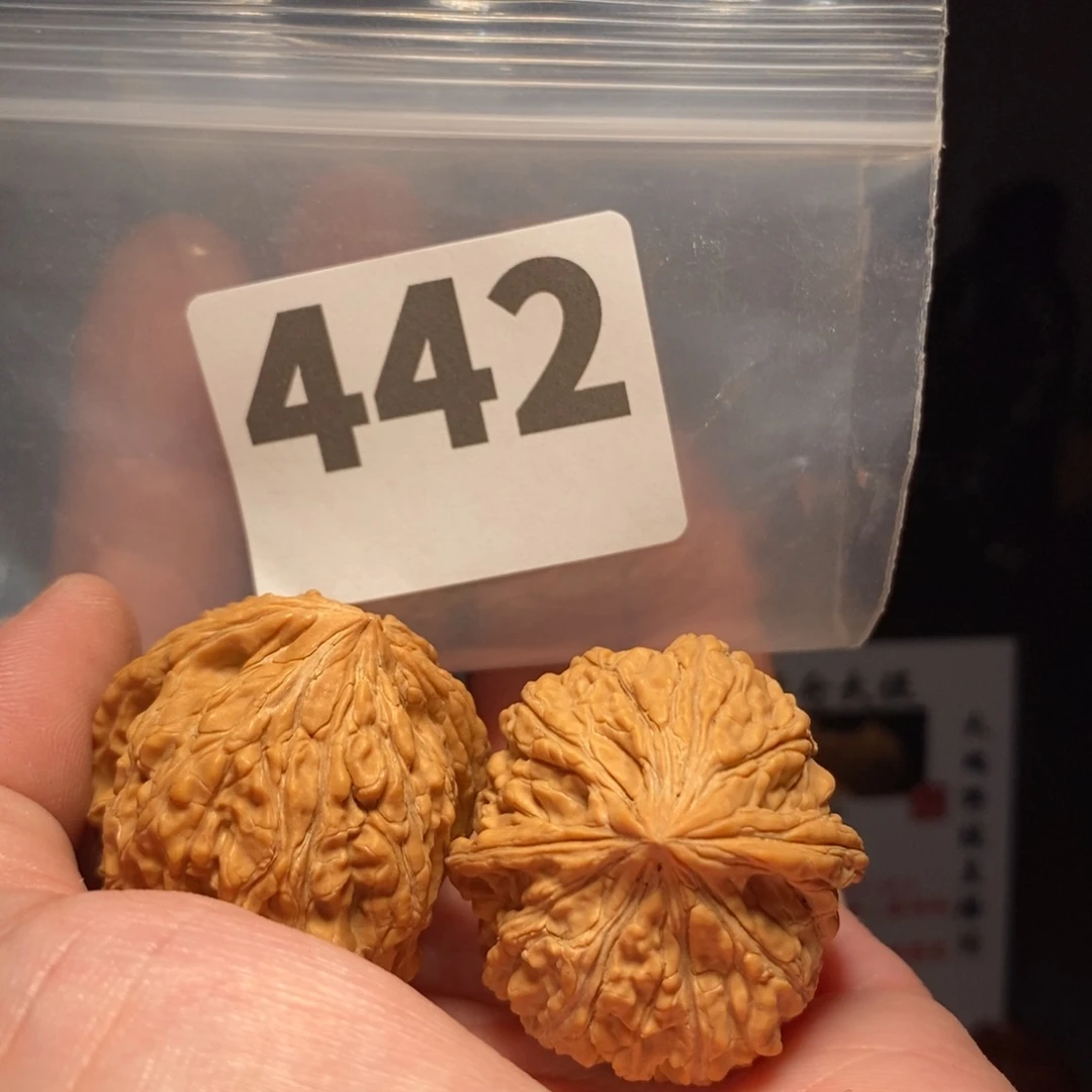 文玩核桃把件文玩核桃把件