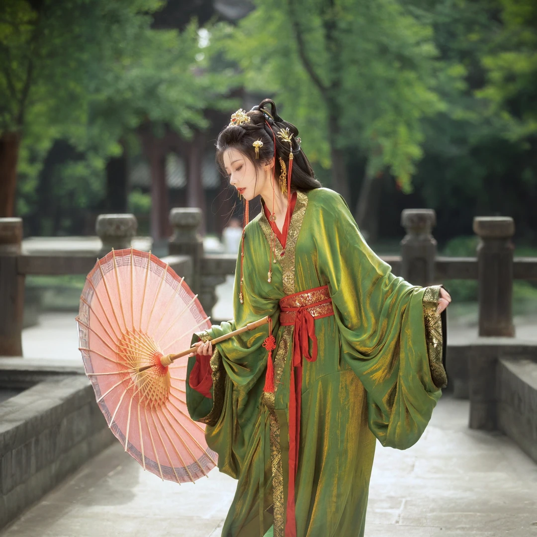 【原创汉服】战国袍套装复原红绿织金双层春季新款飘逸不透汉服女装