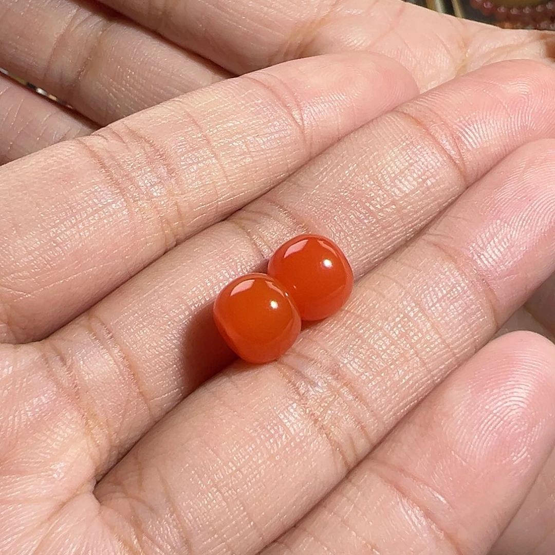 南红玛瑙珠宝奇石未镶嵌垂*者