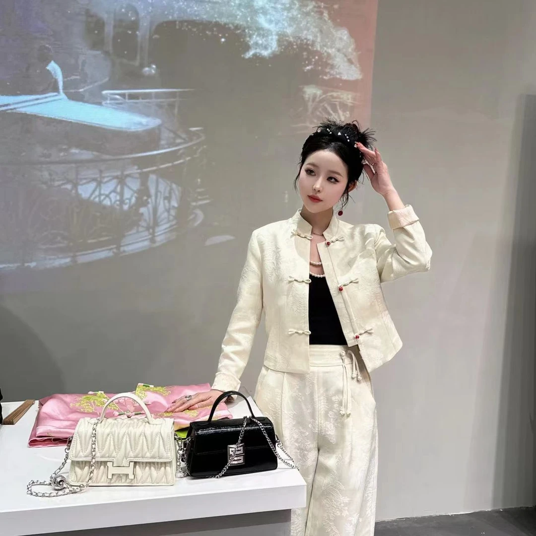 现货（龙华富贵）新中式国风醋酸盘扣提花显瘦收腰女外套