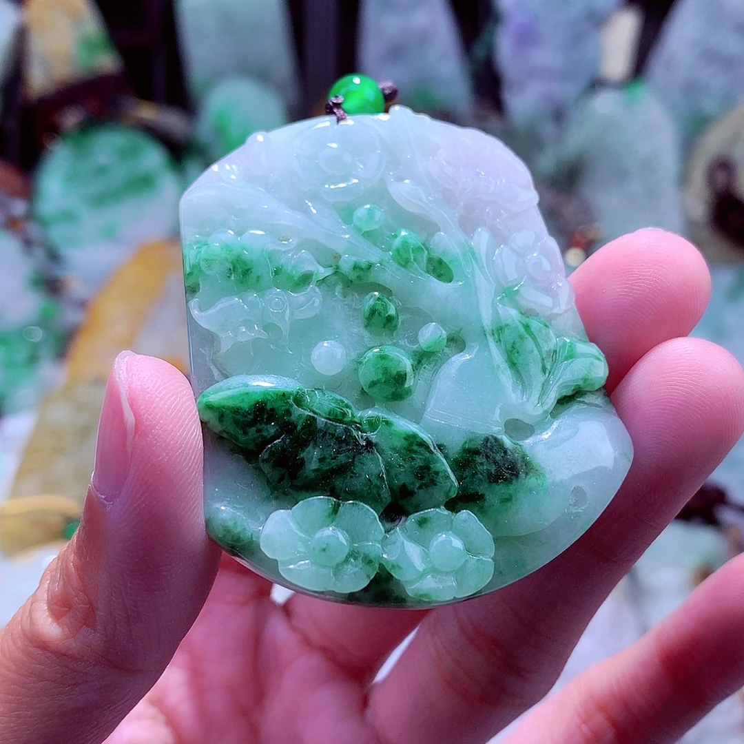 颈饰未镶嵌翡翠天然