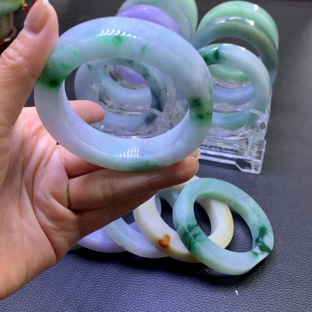 未镶嵌手镯定制翡翠永*