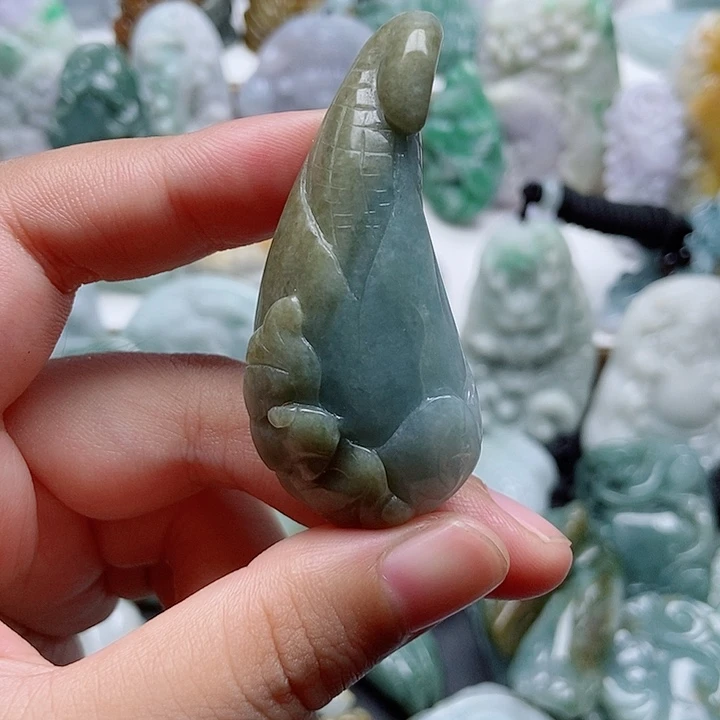 翡翠未镶嵌吊坠(不含链)1