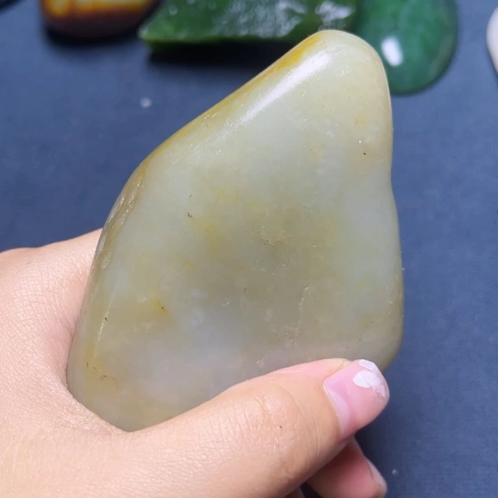 未镶嵌和田玉珠宝奇石