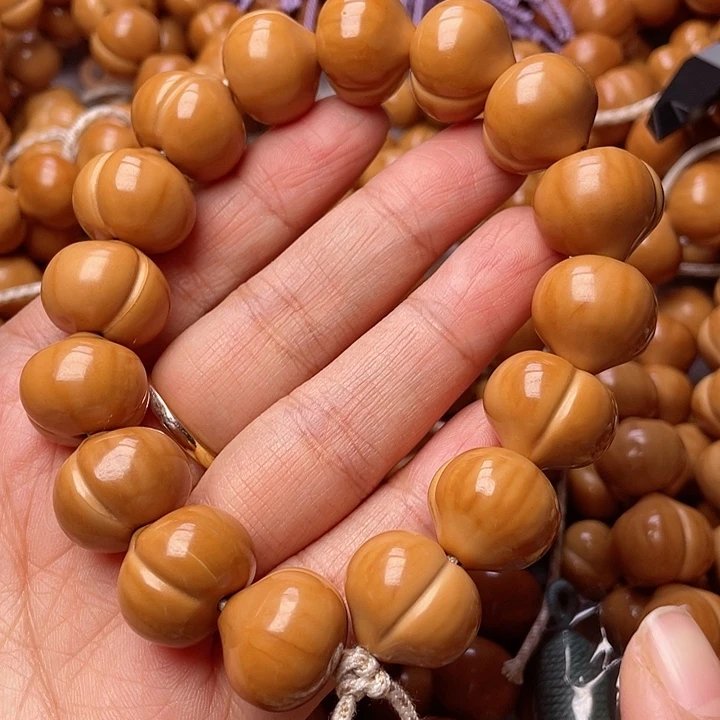 手串猴头核桃魏****昂17手工柯基批桃