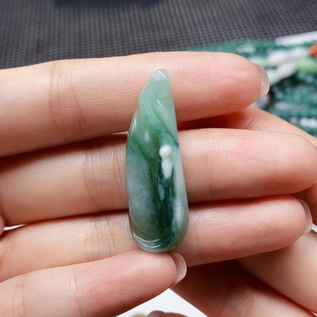 翡翠未镶嵌挂件翡翠