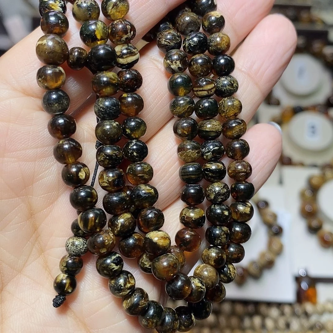 琥珀未镶嵌裸石黑金6m