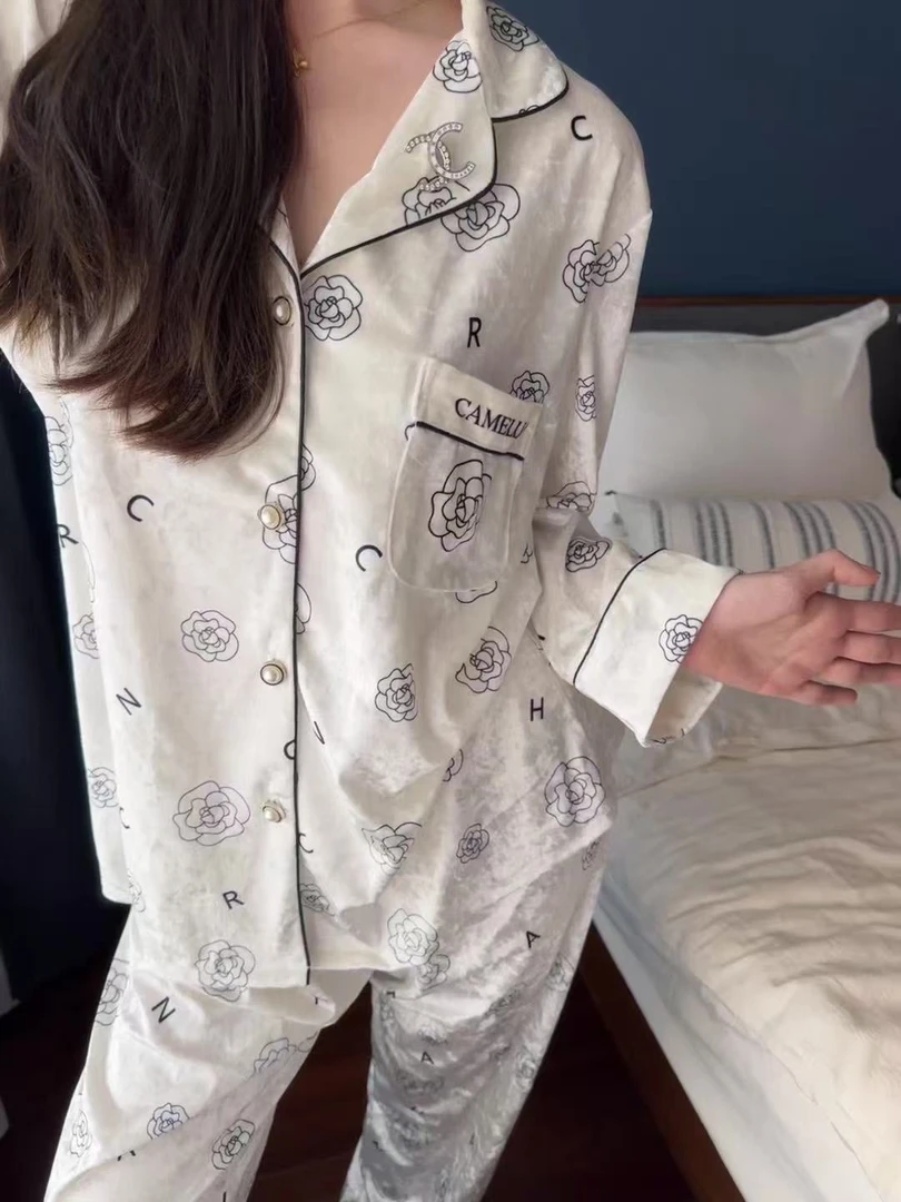 法式轻奢高级感花朵印花金丝绒睡衣女秋冬季保暖居家休闲宽松套装