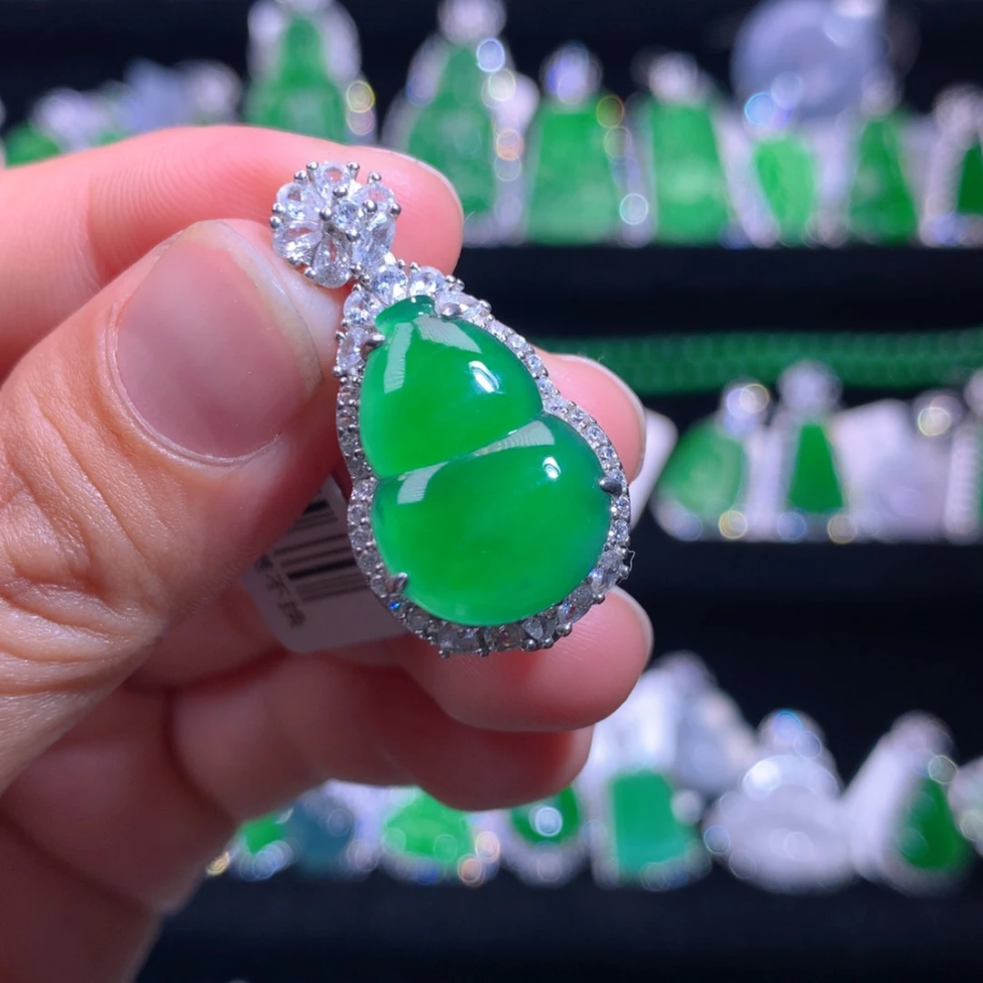 【闪购商品】颈饰银S925镶嵌翡翠天然翡翠