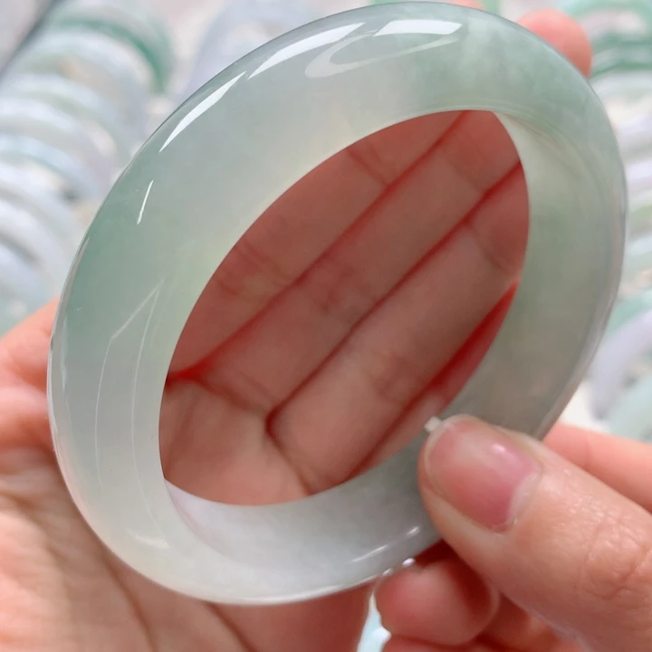 翡翠手镯未镶嵌冰绿轮胎飘花起胶起光57