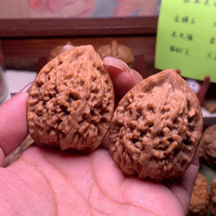 文玩核桃把件蚂蚁王