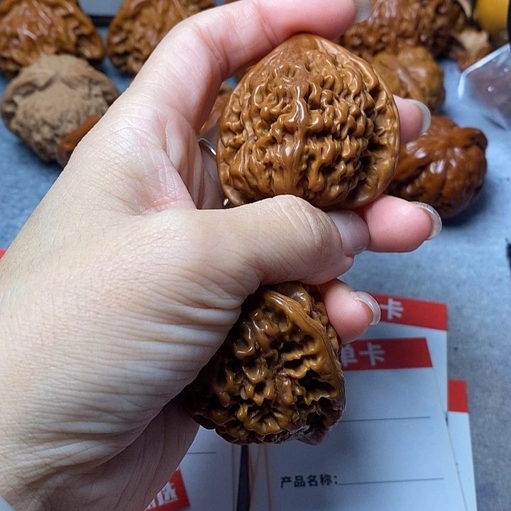 文玩核桃吊坠官帽