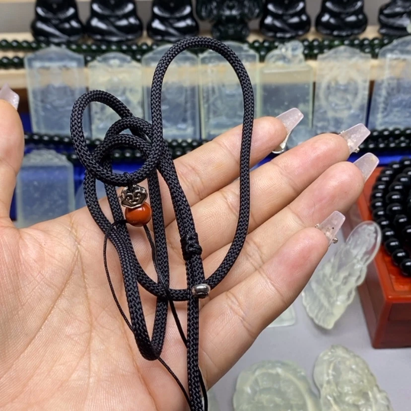 【闪购商品】蛇纹石玉未镶嵌颈饰火*