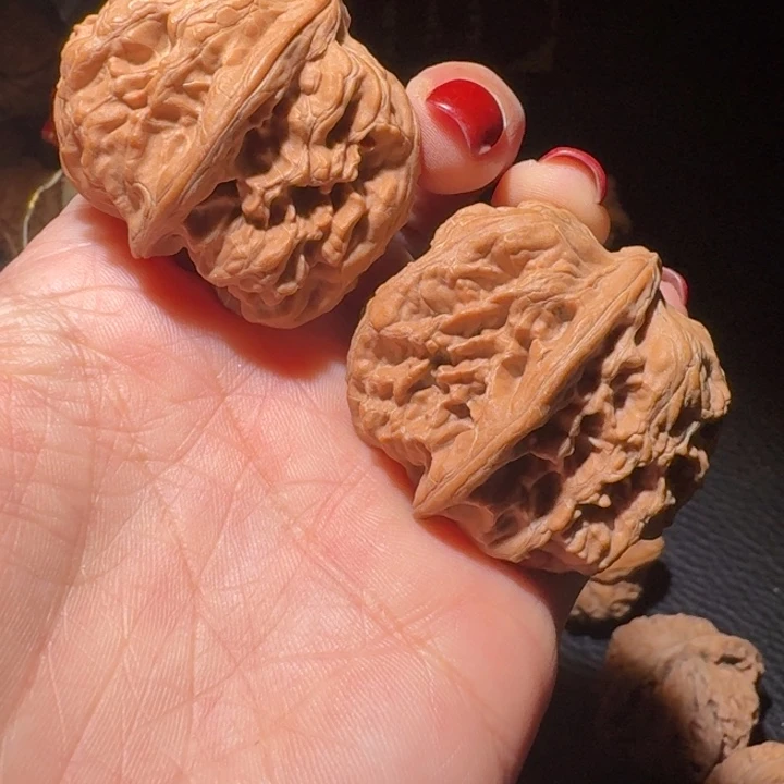 牛***力文玩核桃吊坠方块