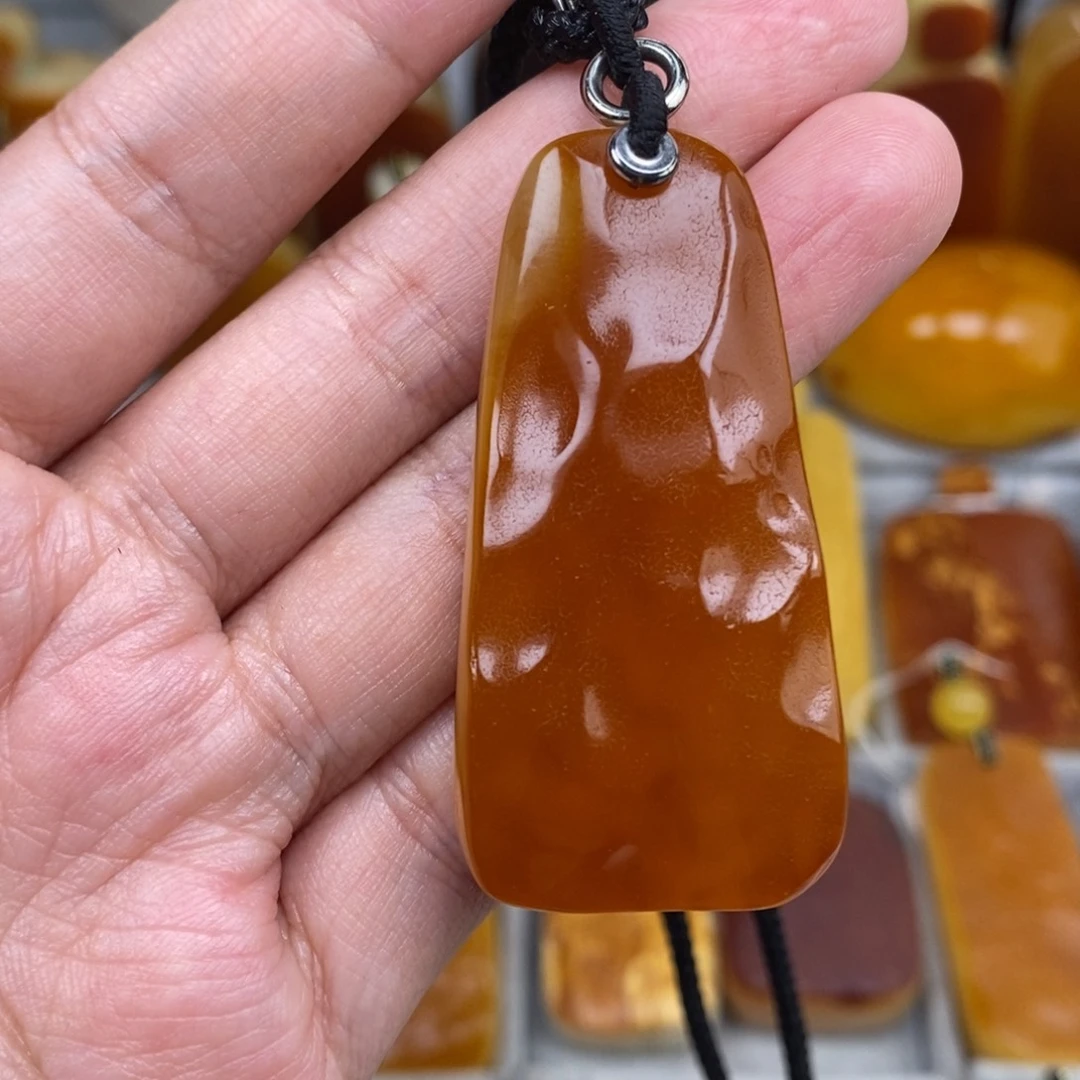琥珀未镶嵌珠宝奇石