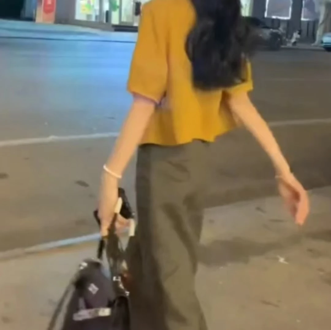 时尚潮流气质减龄显瘦女装