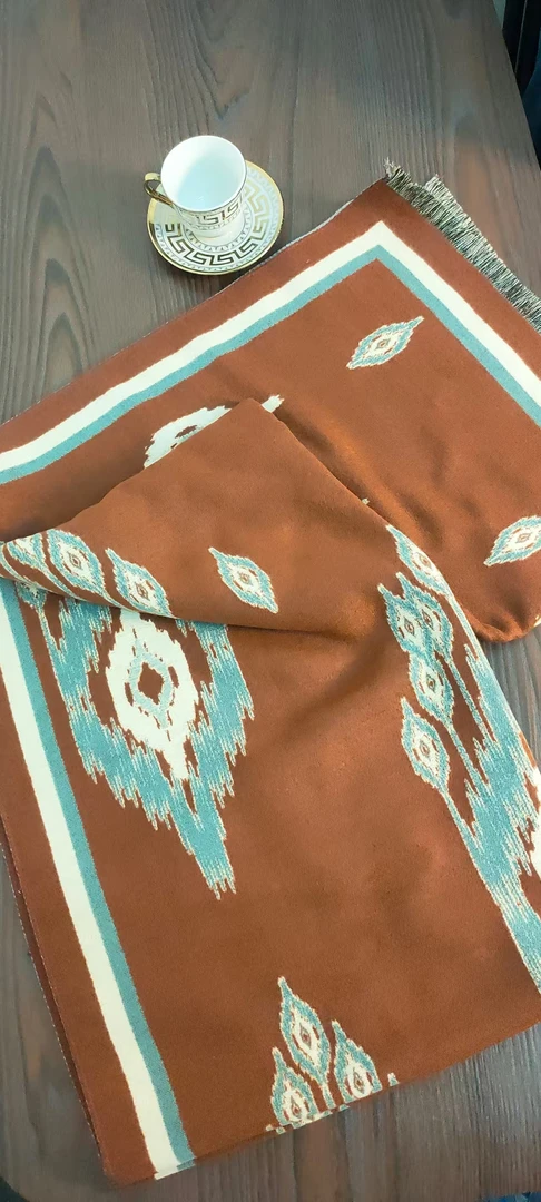 复古秋冬季气质百搭披肩