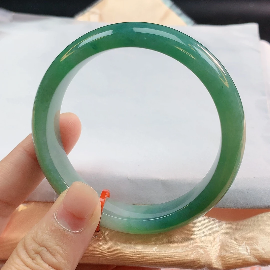 翡翠手镯未镶嵌57圈1295