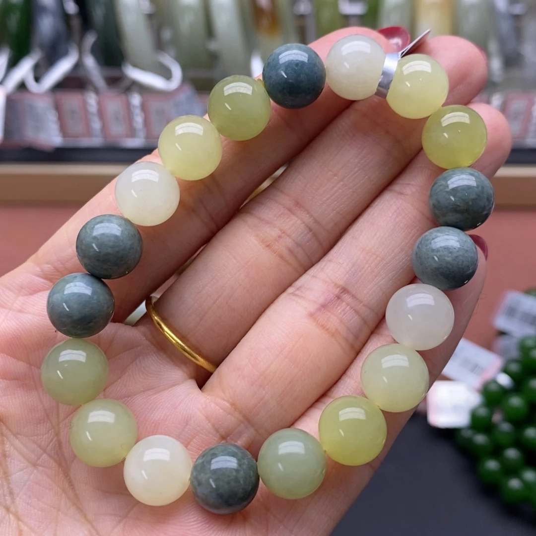 和田玉未镶嵌手串