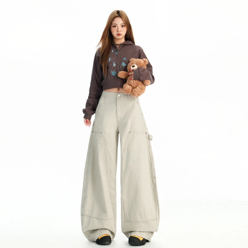 2025年款浅杏色美式街头设计感廓形弯刀牛仔裤宽松阔腿拖地长