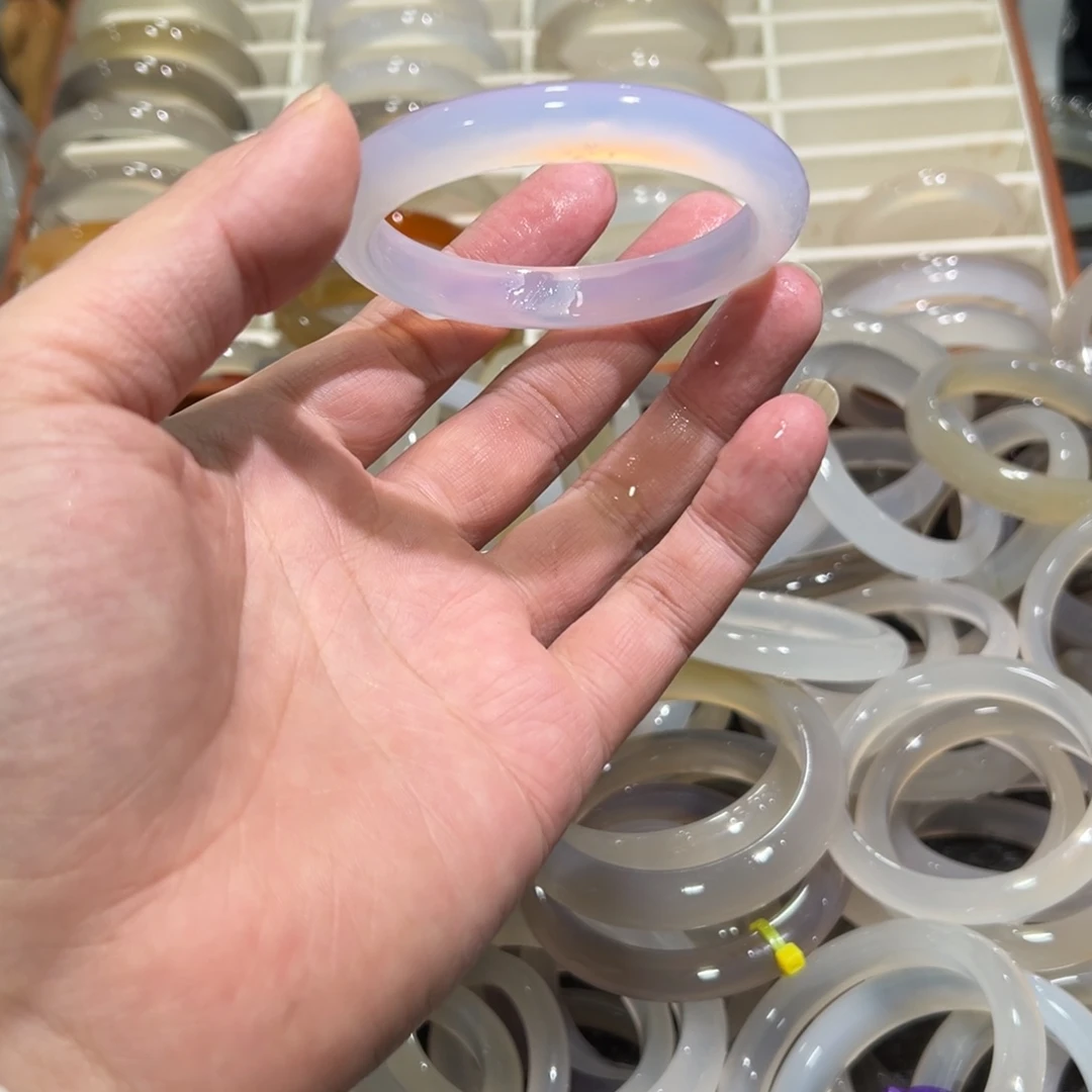 玛瑙/玉髓未镶嵌手镯5758圈有包容44