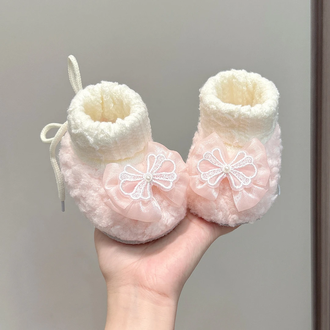 婴儿鞋子新生儿鞋袜女宝宝软底步前鞋冬季加绒保暖棉鞋0-6-12个月