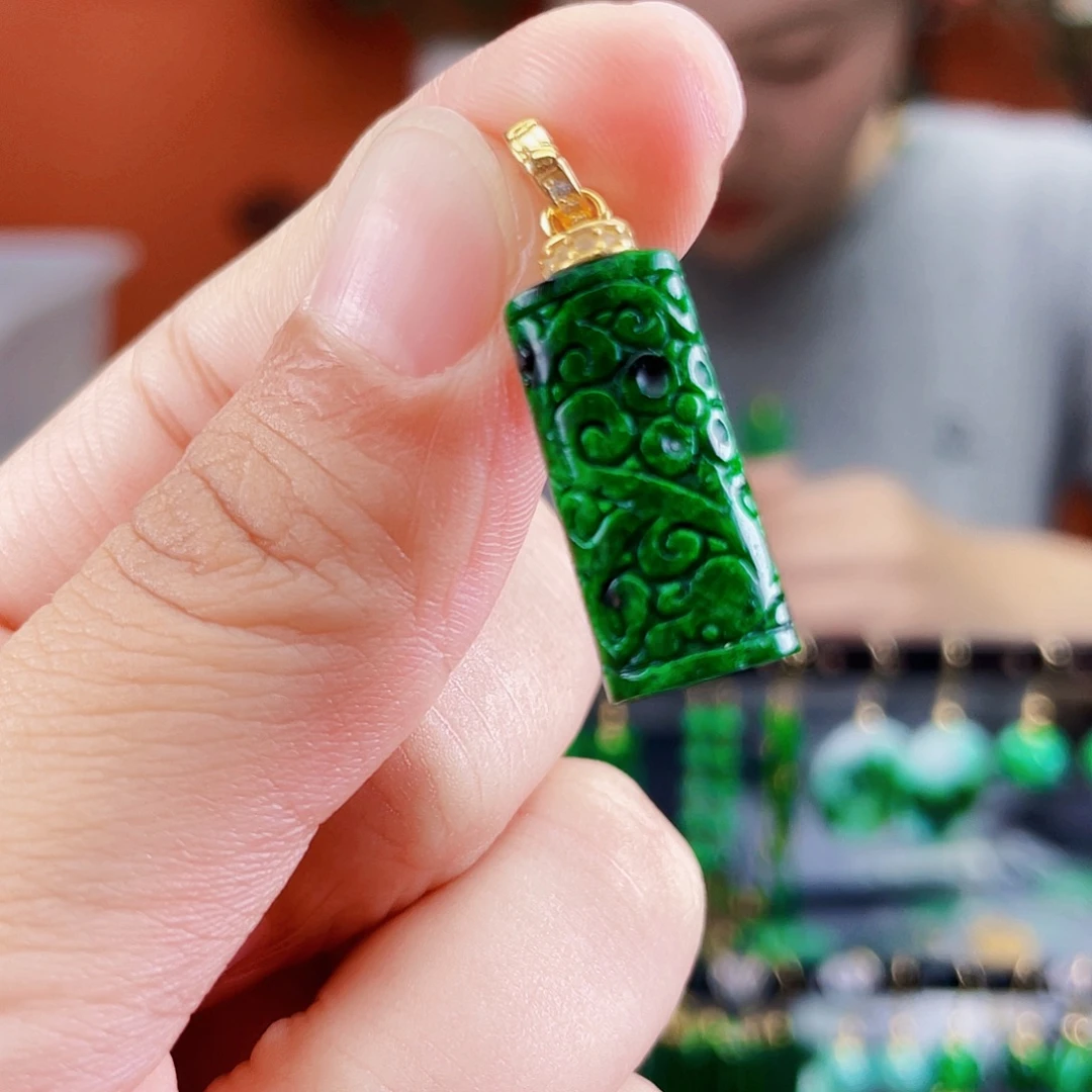 翡翠未镶嵌耳饰饰品