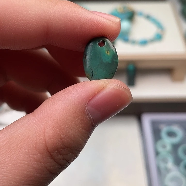 绿松石未镶嵌吊坠