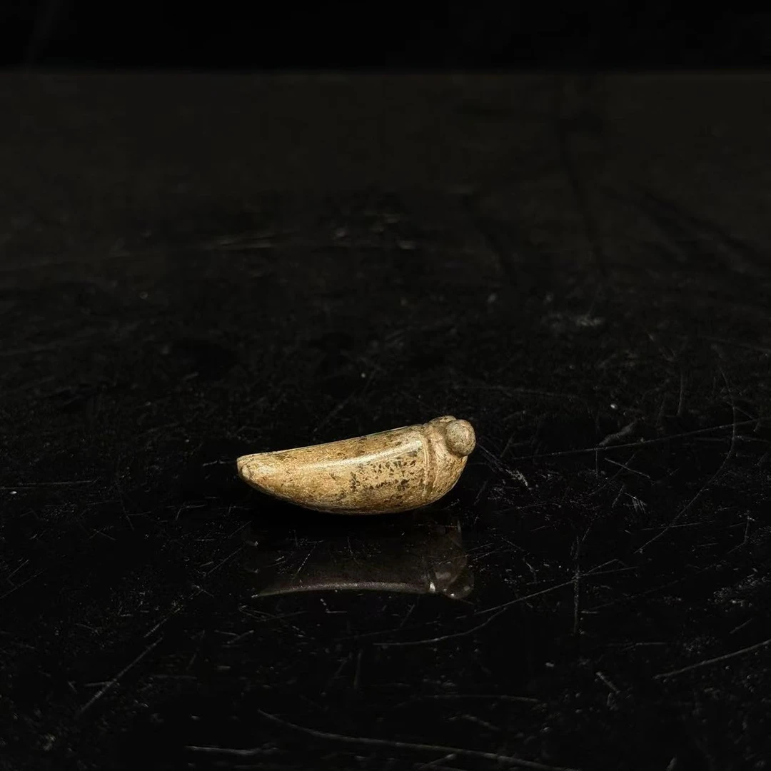 旧藏和田玉玉蝉挂坠