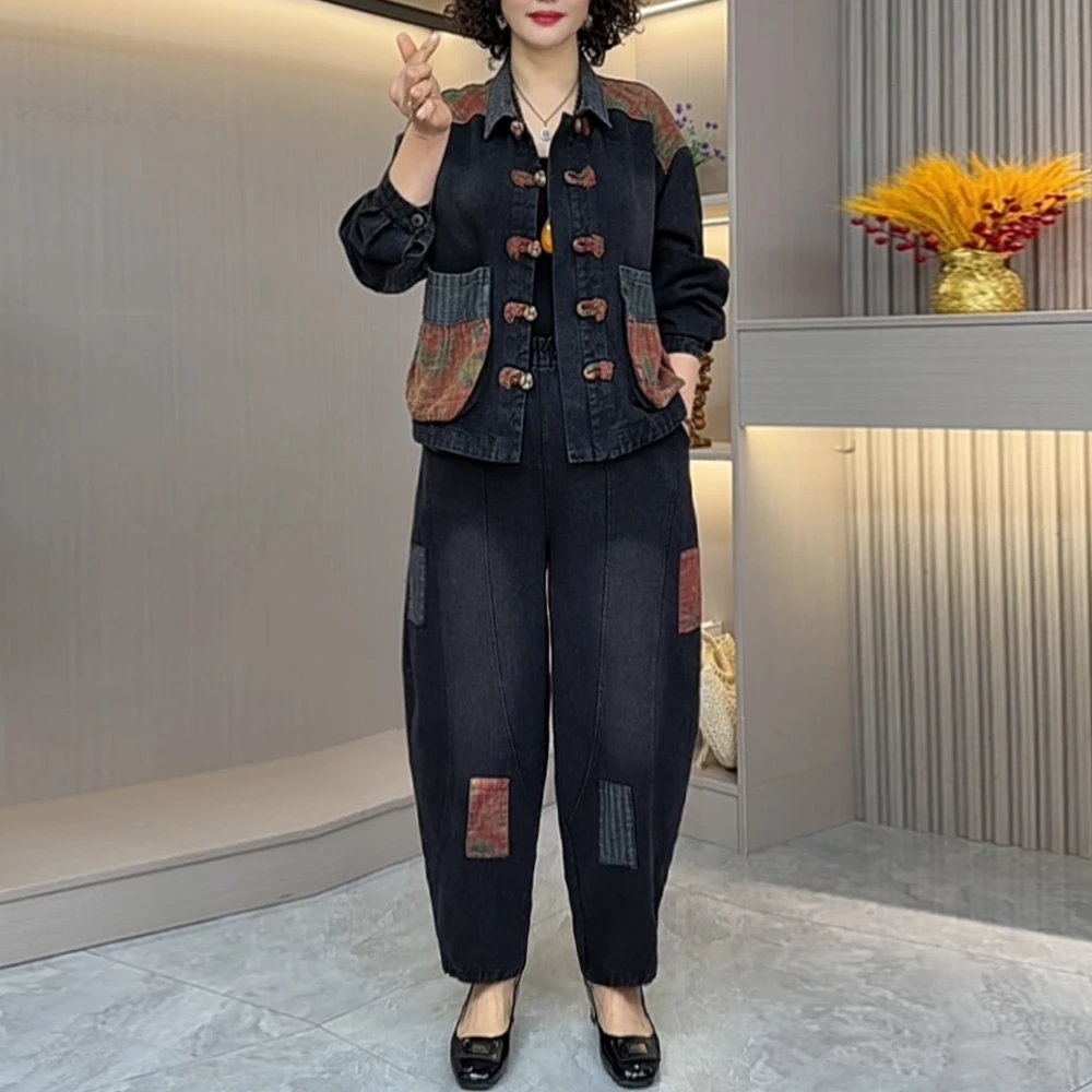 2025新款春季翻领复古盘扣大口袋牛仔休闲宽松两件套妈妈装-6105