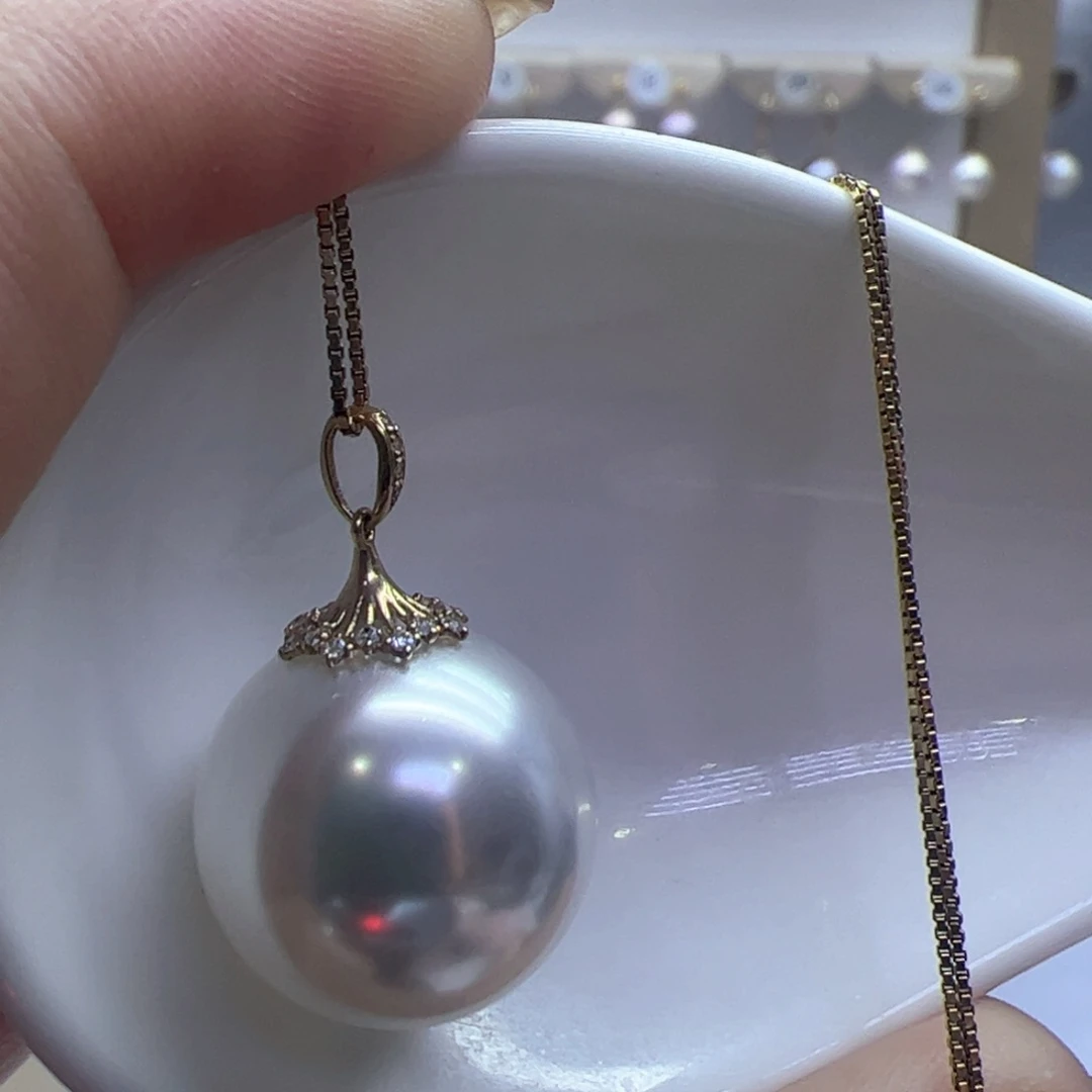 淡水珍珠吊坠(赠链)18K金镶嵌