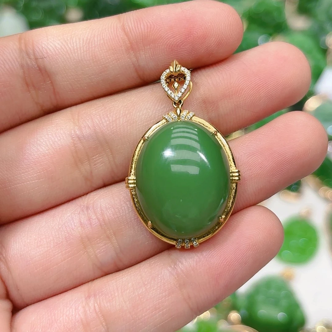 和田玉（碧玉）颈饰18K金镶嵌