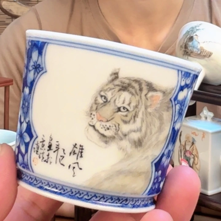 摆件老虎景德镇手抓羊肉火锅的制作