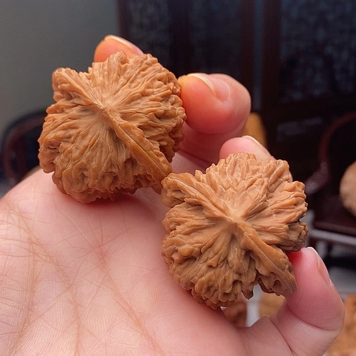 木质类吊坠四座楼37.5尺