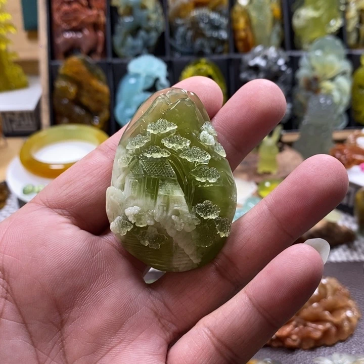 蛇纹石玉未镶嵌颈饰