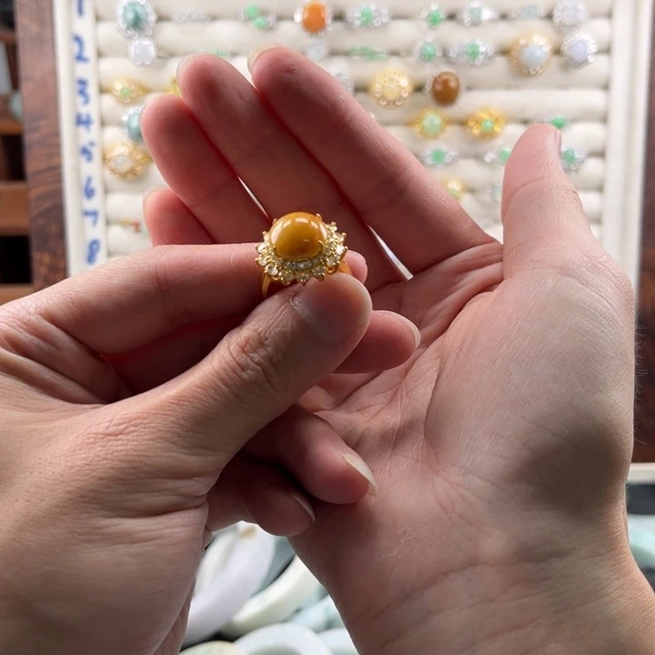 鼓***呢翡翠未镶嵌手链翡翠