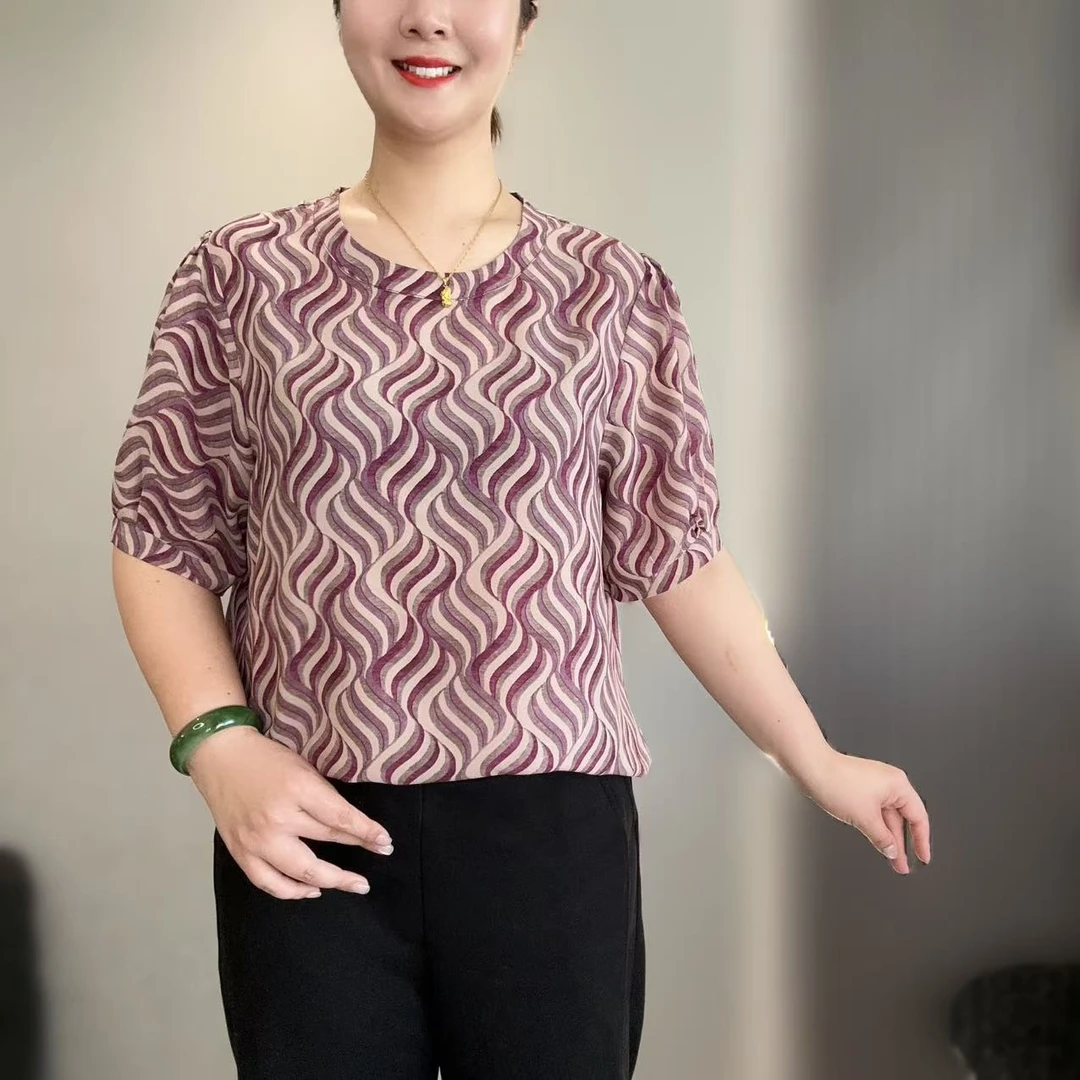 2025夏季轻薄凉快中袖时尚洋气圆领缎面宽松上衣短袖小衫夏季百搭